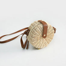 Load image into Gallery viewer, Round Straw Bag