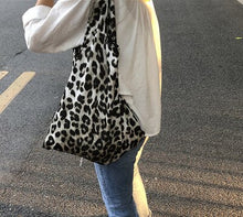 Load image into Gallery viewer, Leopard Reusable Shopper Bag