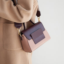 Load image into Gallery viewer, Wide Strap Leather Shoulder bag