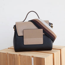 Load image into Gallery viewer, Wide Strap Leather Shoulder bag