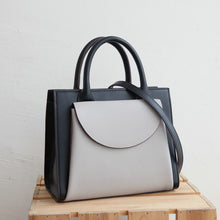 Load image into Gallery viewer, Contrast Color Leather handbag