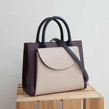 Load image into Gallery viewer, Contrast Color Leather handbag