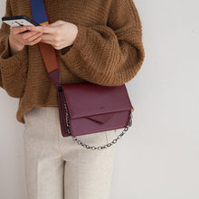 Load image into Gallery viewer, Leather shoulder bag