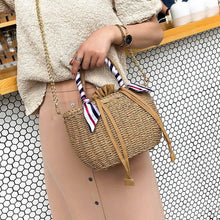 Load image into Gallery viewer, Round straw bag