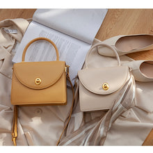 Load image into Gallery viewer, Leather crossbody bag