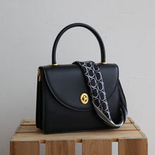 Load image into Gallery viewer, Leather crossbody bag