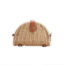 Load image into Gallery viewer, Shell Rattan Straw Clutch
