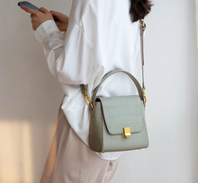 Load image into Gallery viewer, Genuine Leather Alligator Pattern Bucket Bag