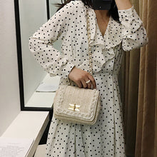 Load image into Gallery viewer, Women straw shoulder bag